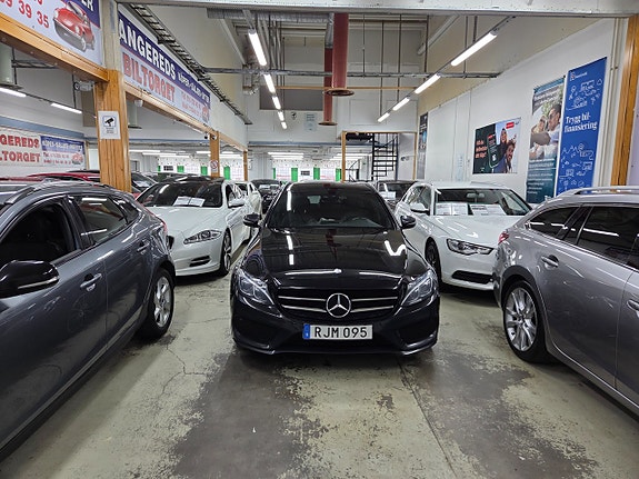 Mercedes-Benz C220 d 3 of 24