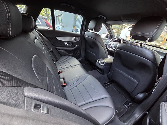 Mercedes-Benz C220 d 11 of 24