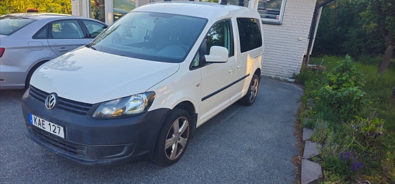 Volkswagen Caddy 2 of 3