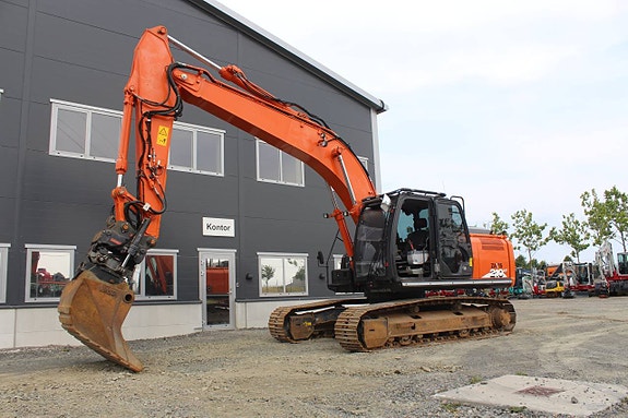 Bandgrävare Hitachi ZX210 LC 6 Rototilt Skopor 3 of 12