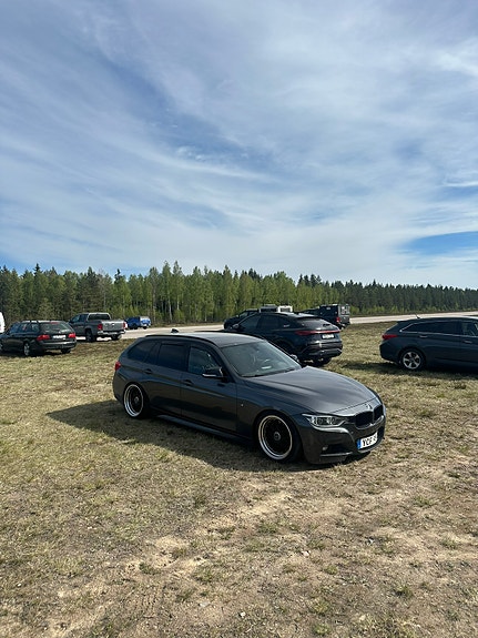 BMW 320d 5 of 5