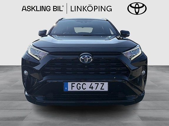 Toyota RAV4 6 of 11