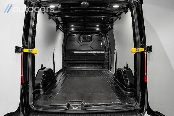 Ford Transit Custom 15 of 29