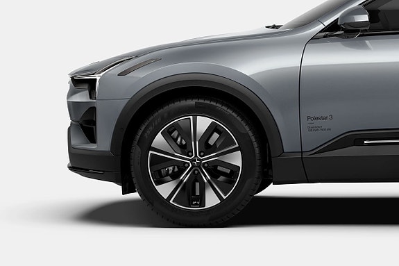 Polestar 3 6 of 17