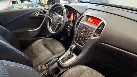 Opel Astra 10 of 22
