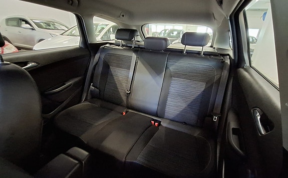 Opel Astra 14 of 22