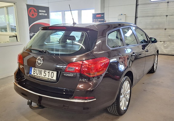 Opel Astra 4 of 22