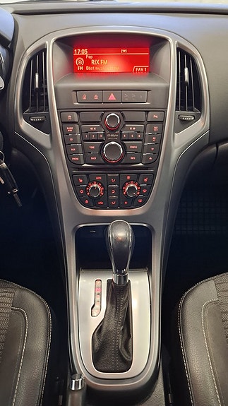 Opel Astra 19 of 22