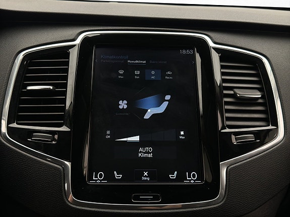 Volvo XC90 25 of 30