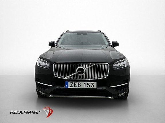 Volvo XC90 2 of 30