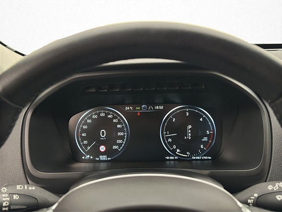 Volvo XC90 17 of 30