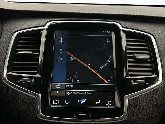 Volvo XC90 21 of 30