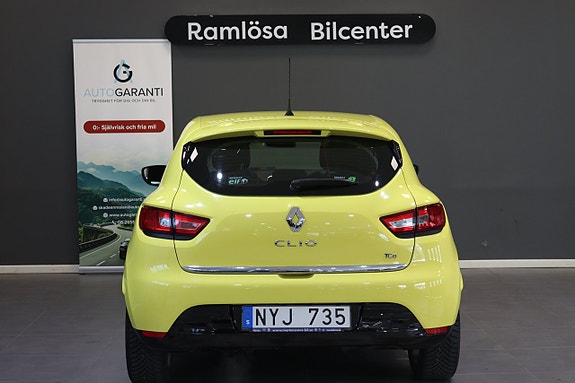 Renault Clio 10 of 22