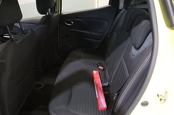Renault Clio 16 of 22