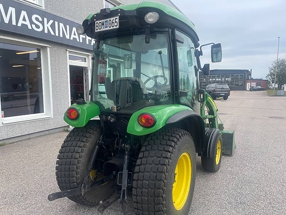 John Deere 3520 3 of 6