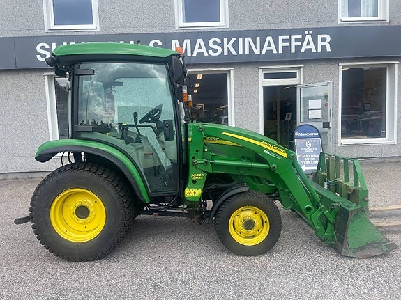John Deere 3520