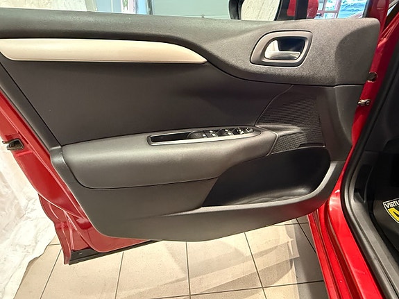 Citroen C4 7 of 11