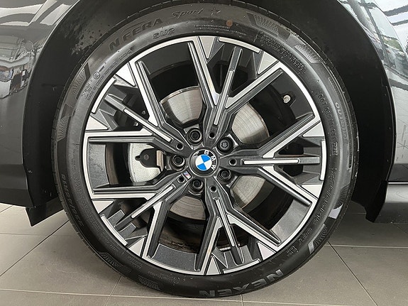 BMW 120 4 of 14