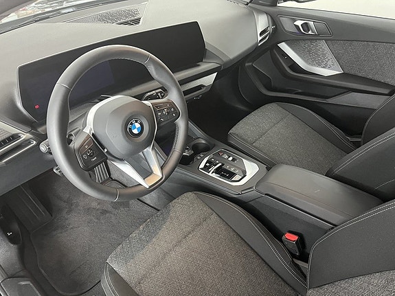 BMW 120 6 of 14