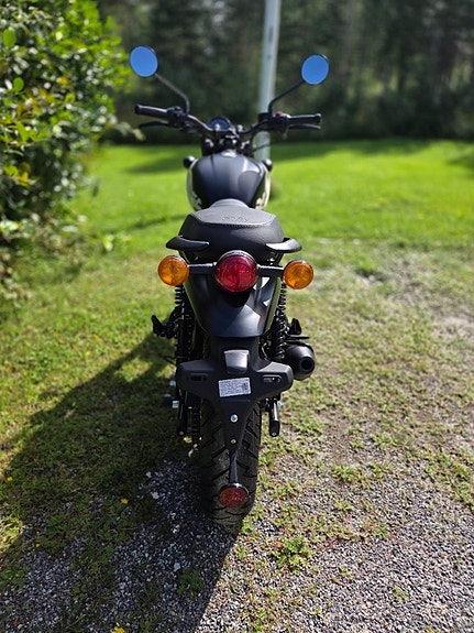 Royal Enfield Hunter 350 HNTR 11 of 14