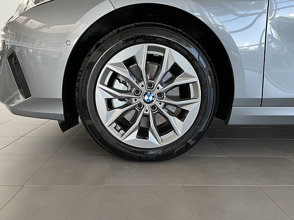 BMW 120 4 of 14