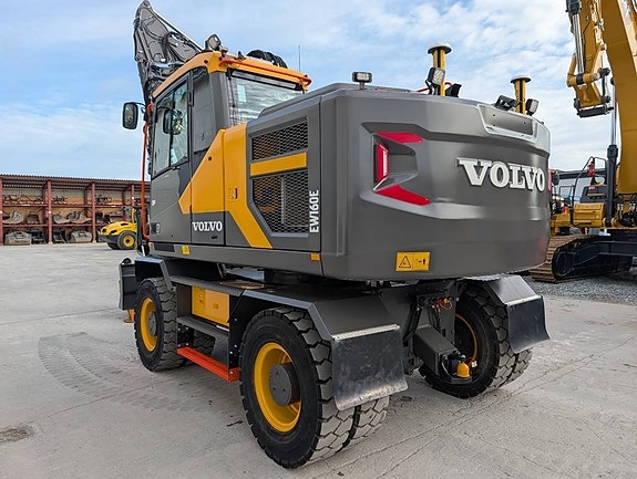 Volvo EW 160 E 3 of 8