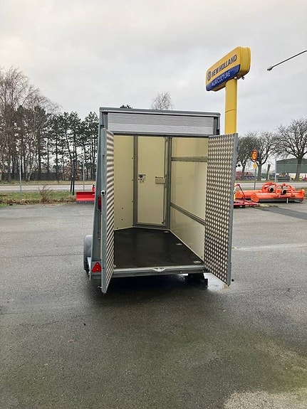 Ifor Williams BV85SA Skåpsläp 4 of 4