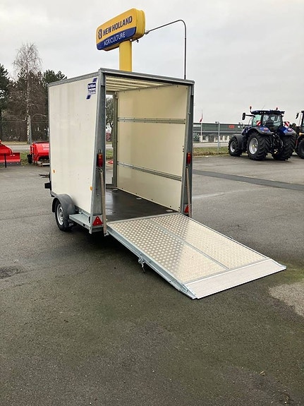 Ifor Williams BV85SA Skåpsläp 2 of 4