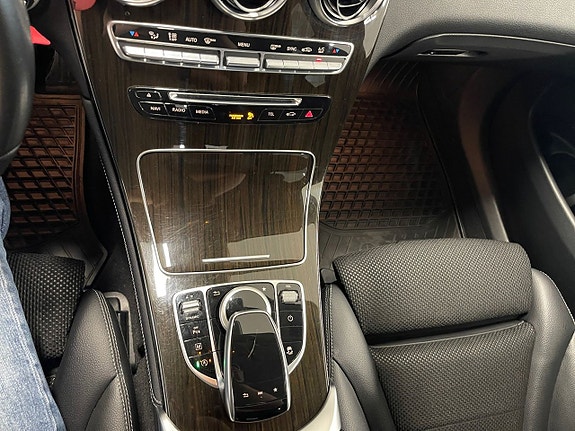 Mercedes-Benz GLC220 d 12 of 26