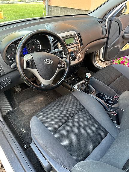 Hyundai i30 5 of 10
