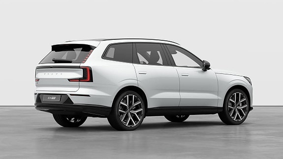 Volvo EX90 9 of 30