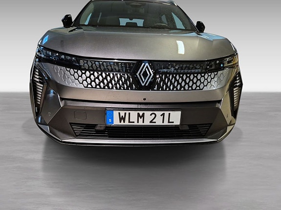 Renault Scenic E-Tech 4 of 11