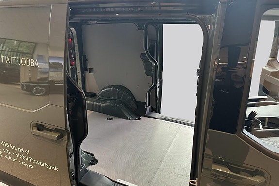 Kia PV5 12 of 27