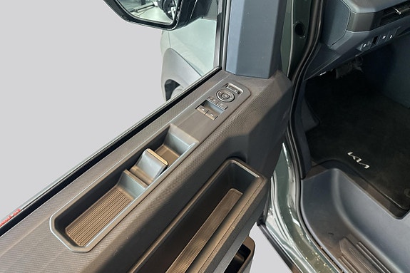 Kia PV5 15 of 27