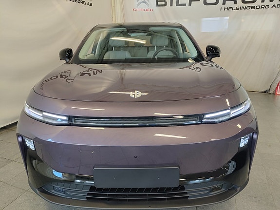 Leapmotor B10 2 of 17