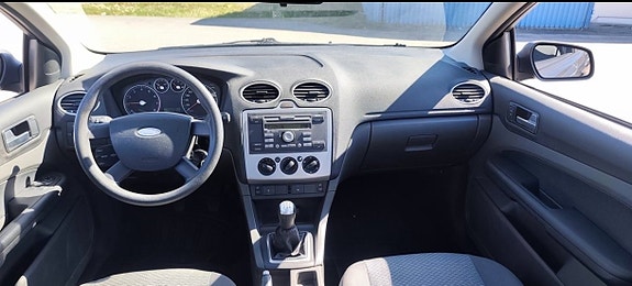 Ford Focus 5 of 5