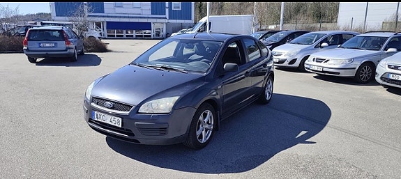 Ford Focus 2 of 5