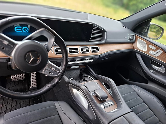 Mercedes-Benz GLE350 de 2 of 2