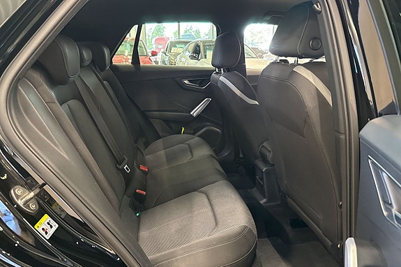 Audi Q2 22 of 24