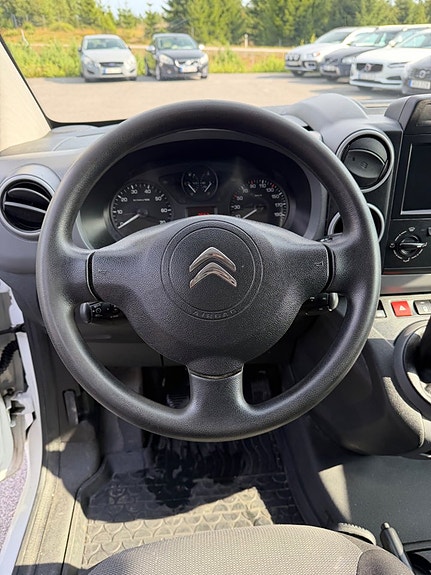 Citroen Berlingo 13 of 26