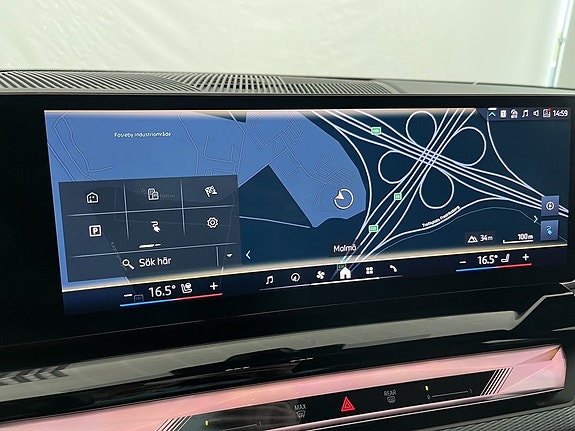BMW i5 10 of 16