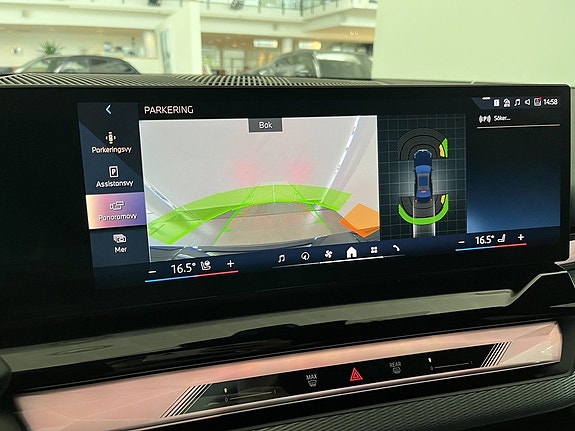 BMW i5 9 of 16