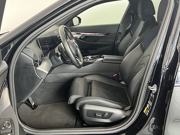 BMW i5 5 of 16