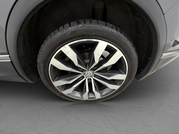 Volkswagen Tiguan 29 of 30
