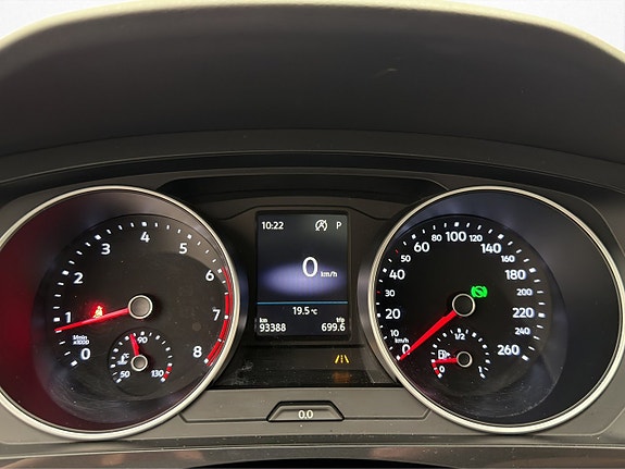 Volkswagen Tiguan 19 of 30