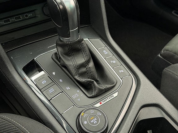 Volkswagen Tiguan 24 of 30
