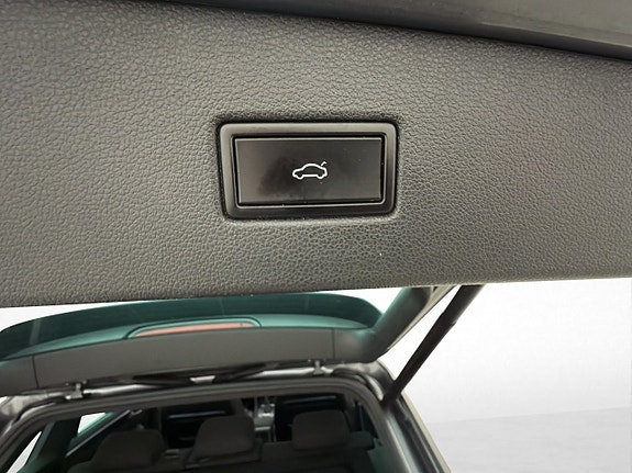 Volkswagen Tiguan 12 of 30