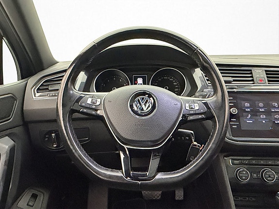 Volkswagen Tiguan 17 of 30