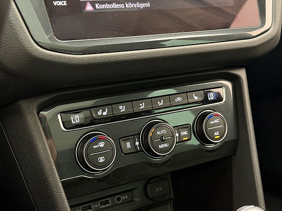Volkswagen Tiguan 23 of 30