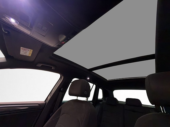 Volkswagen Tiguan 15 of 30